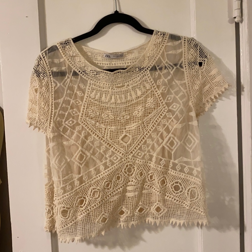 Detailed Mesh Blouse